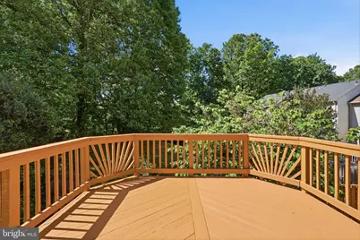 5719 Crownleigh Court, Burke, VA 22015 - Photo 6