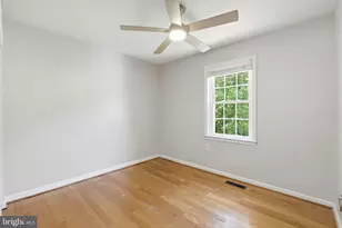 5719 Crownleigh Ct, Burke, VA 22015 - Photo 22