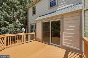 5719 Crownleigh Ct, Burke, VA 22015 - Photo 28