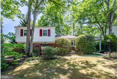 6118 Roxbury Avenue, Springfield, VA 22152 - Photo 1