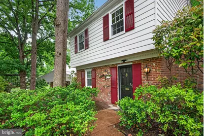 6118 Roxbury Avenue, Springfield, VA 22152 - Photo 4