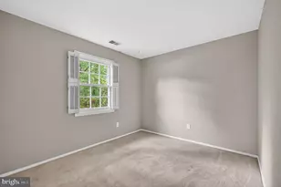 6118 Roxbury Ave, Springfield, VA 22152 - Photo 8