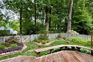 10012 Wood Sorrels Ln, Burke, VA 22015 - Photo 2