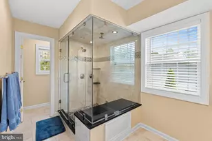 6932 Alpine Dr, Annandale, VA 22003 - Photo 30