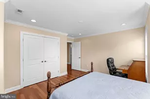 6932 Alpine Dr, Annandale, VA 22003 - Photo 36