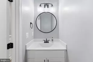 6010 Wescott Hills Way, Alexandria, VA 22315 - Photo 22