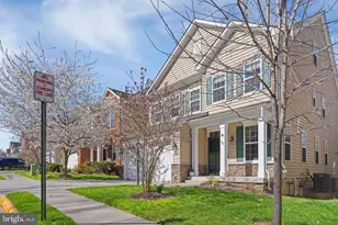 7303 Hayfield Rd, Alexandria, VA 22315 - Photo 2