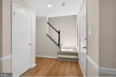 10205 Scarborough Commons Court, Burke, VA 22015 - Photo 4