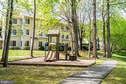 10205 Scarborough Commons Court, Burke, VA 22015 - Photo 48