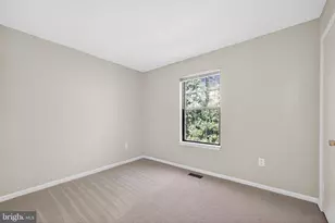 10205 Scarborough Commons Ct, Burke, VA 22015 - Photo 28