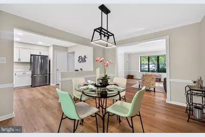 10205 Scarborough Commons Court, Burke, VA 22015 - Photo 10
