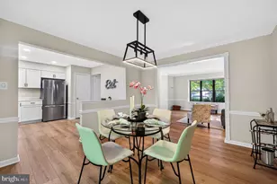 10205 Scarborough Commons Ct, Burke, VA 22015 - Photo 10