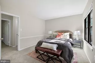 10205 Scarborough Commons Ct, Burke, VA 22015 - Photo 22