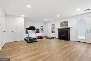 10126 Turnberry Pl, Oakton, VA 22124 - Photo 26