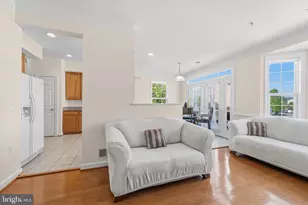 2499 Curie, Herndon, VA 20171 - Photo 12
