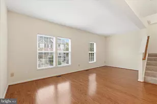 14279 Glade Spring Dr, Centreville, VA 20121 - Photo 8