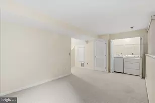 14279 Glade Spring Dr, Centreville, VA 20121 - Photo 26