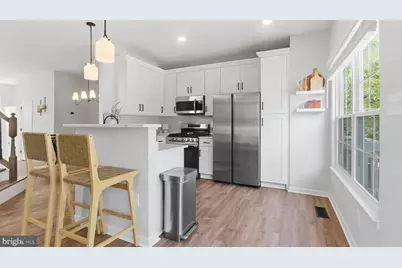 12000 Edgemere Circle, Reston, VA 20190 - Photo 6