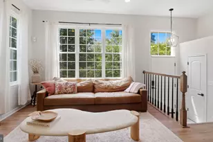 12000 Edgemere Cir, Reston, VA 20190 - Photo 4