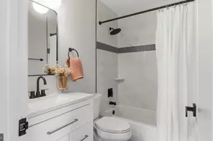12000 Edgemere Cir, Reston, VA 20190 - Photo 26
