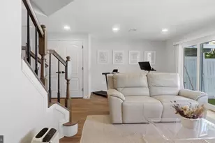 12000 Edgemere Cir, Reston, VA 20190 - Photo 28