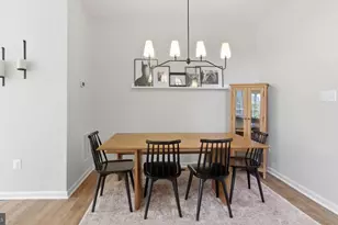 12000 Edgemere Cir, Reston, VA 20190 - Photo 14
