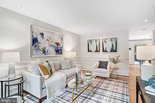 4467 Holly Ave, Fairfax, VA 22030 - Photo 8