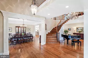 6807 Wemberly Way, McLean, VA 22101 - Photo 6
