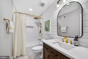 12136 Wedgeway Ct, Fairfax, VA 22033 - Photo 28
