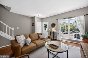 12136 Wedgeway Ct, Fairfax, VA 22033 - Photo 12