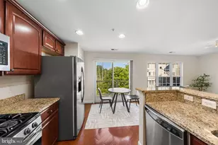 4431 Eastwick Ct, Fairfax, VA 22033 - Photo 12