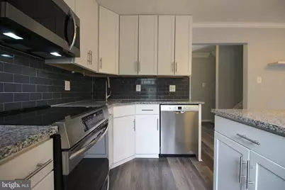 953 Ferndale Avenue, Herndon, VA 20170 - Photo 8