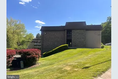 5821 Royal Ridge Drive #E, Springfield, VA 22152 - Photo 2