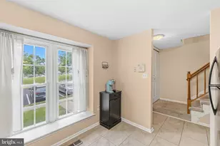 14422 Salisbury Plain Ct, Centreville, VA 20120 - Photo 8