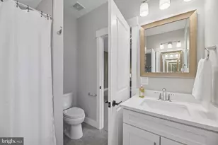 2336 N Oak St, Falls Church, VA 22046 - Photo 96