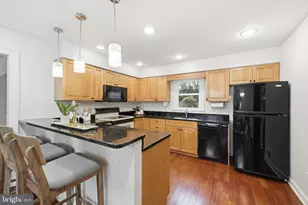 1301 Lopp Ct, Herndon, VA 20170 - Photo 14
