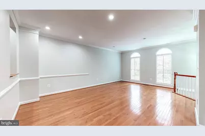 11618 Park Vista Boulevard, Fairfax, VA 22030 - Photo 4