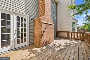 5724 Wood Creek Ln, Centreville, VA 20120 - Photo 12