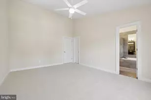 5724 Wood Creek Ln, Centreville, VA 20120 - Photo 14