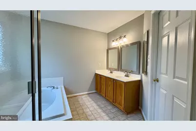 2571 Chase Wellesley Drive, Herndon, VA 20171 - Photo 36