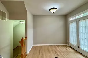 2571 Chase Wellesley Dr, Herndon, VA 20171 - Photo 16