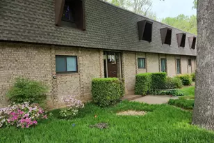 11618 Vantage Hill Rd, Reston, VA 20190 - Photo 2