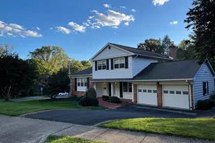 8111 Saxony Dr, Annandale, VA 22003 - Photo 1