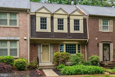5661 Chelmsford Court, Burke, VA 22015 - Photo 2