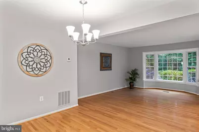 5661 Chelmsford Court, Burke, VA 22015 - Photo 16