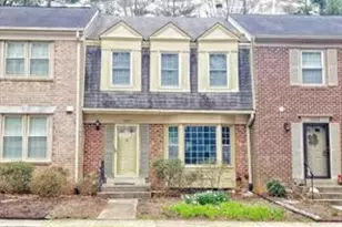 5661 Chelmsford Ct, Burke, VA 22015 - Photo 1