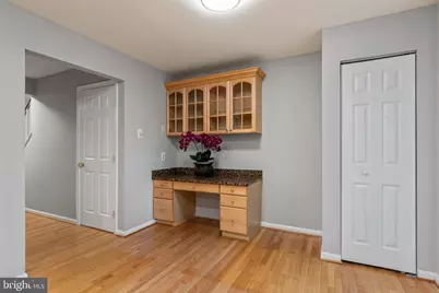 5661 Chelmsford Court, Burke, VA 22015 - Photo 18