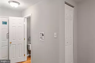5661 Chelmsford Ct, Burke, VA 22015 - Photo 10