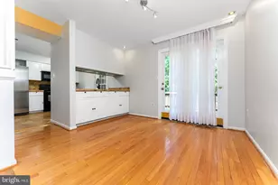 8415 Hollis Ln, Vienna, VA 22182 - Photo 14