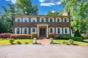 3901 Locust Ln, Alexandria, VA 22310 - Photo 2